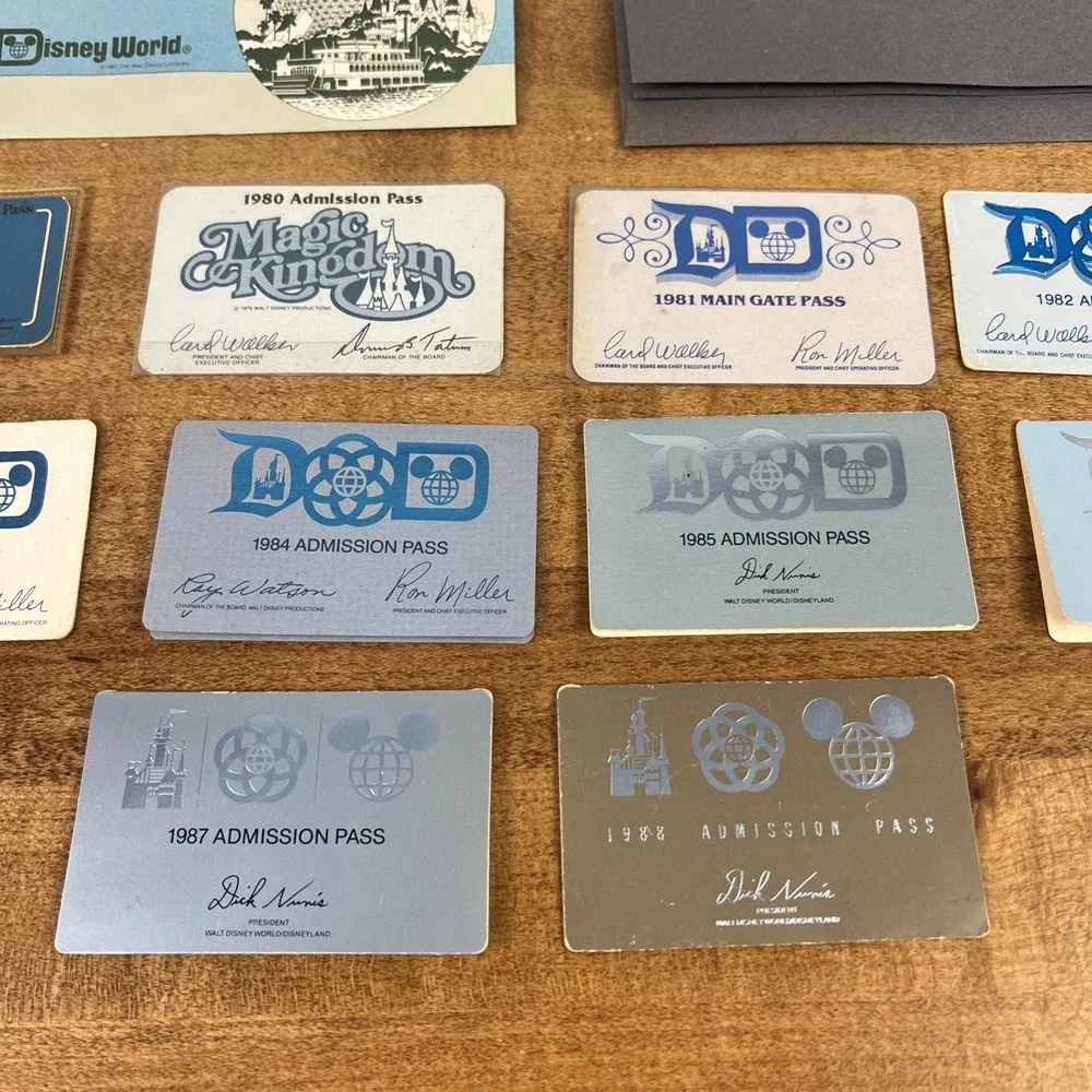 Vintage‎ Disneyland/Disney World Employee Cast Member Admission Pass & More!